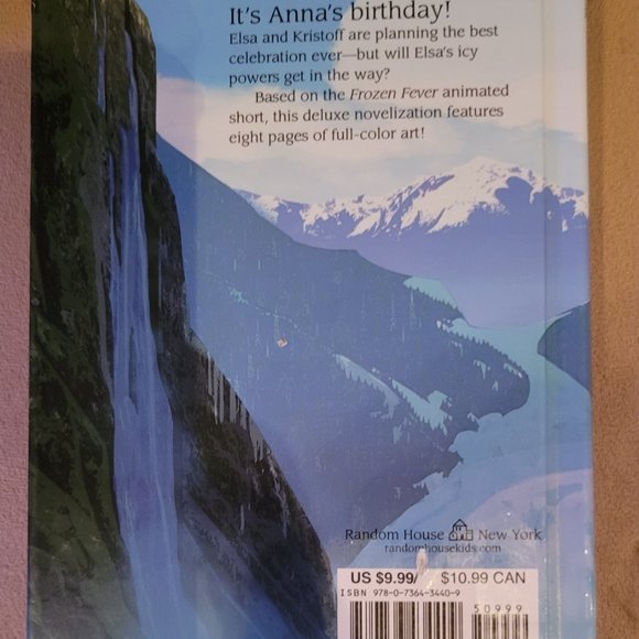 Disney Frozen Fever Hardcover book. The deluxe Novelization - Picture 2 of 10